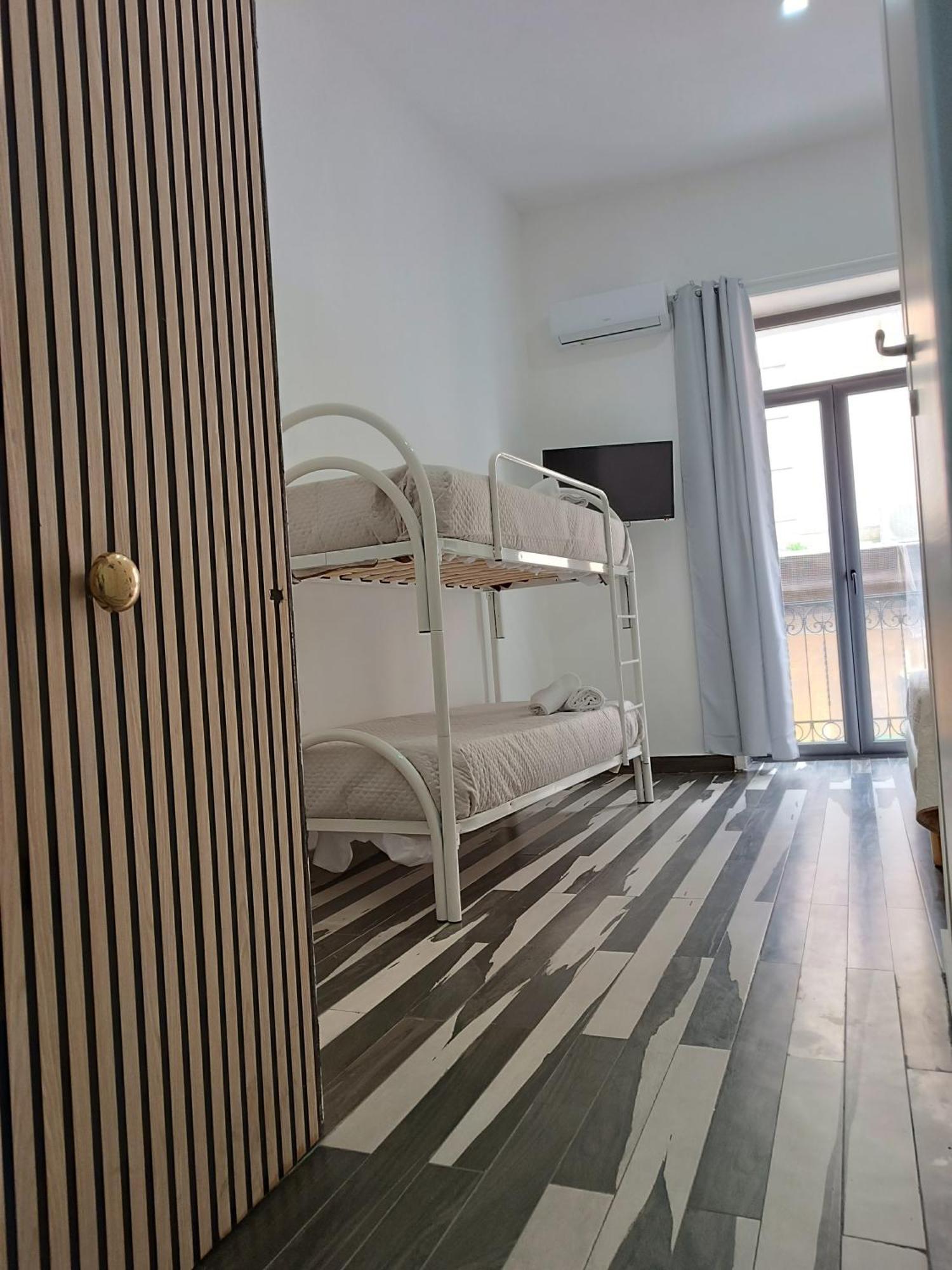Room Rental Napoli